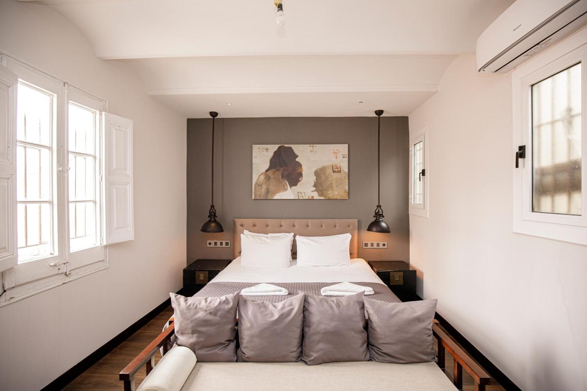 Apartment Luminous Floor With Terrace Barcelona